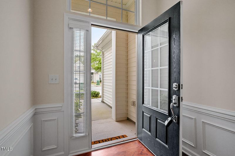 806 Footbridge Pl, Cary, NC 27519