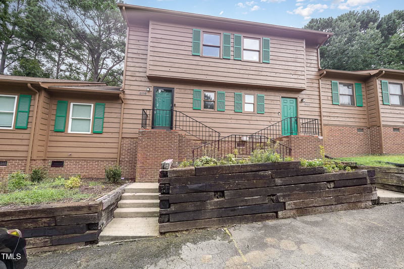 806 Kendall Dr, Durham, NC 27703