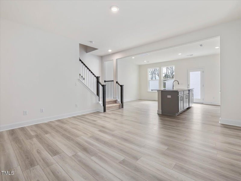 806 Kensley Grove Ln #8, Fuquay Varina, NC 27526