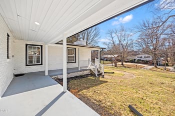 806 Larkwood Dr, Greensboro, NC 27410