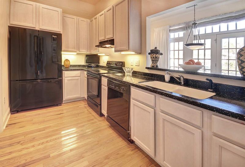 806 Sedgefield St, Durham, NC 27705