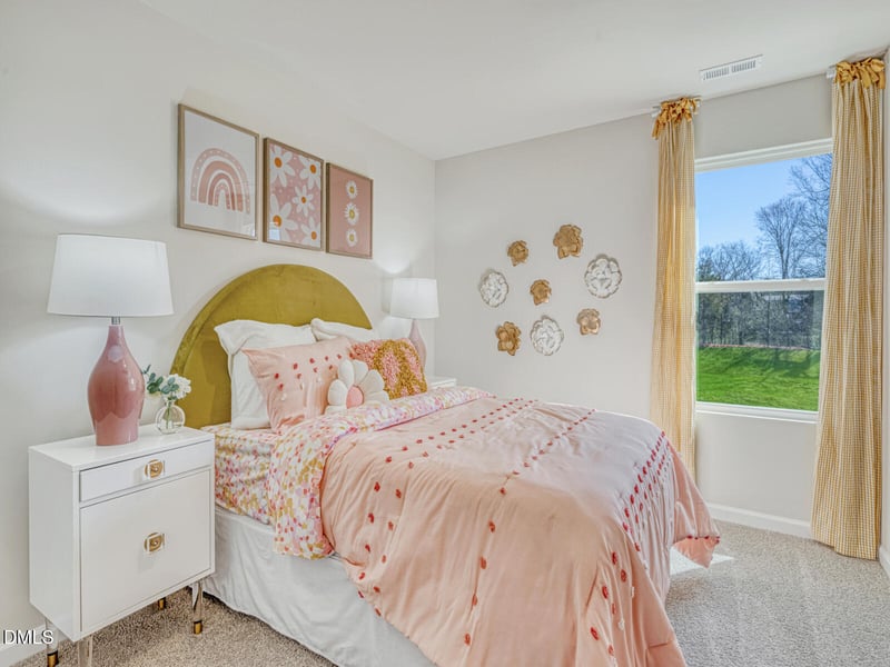 806 Stream View Ct, Mebane, NC 27302