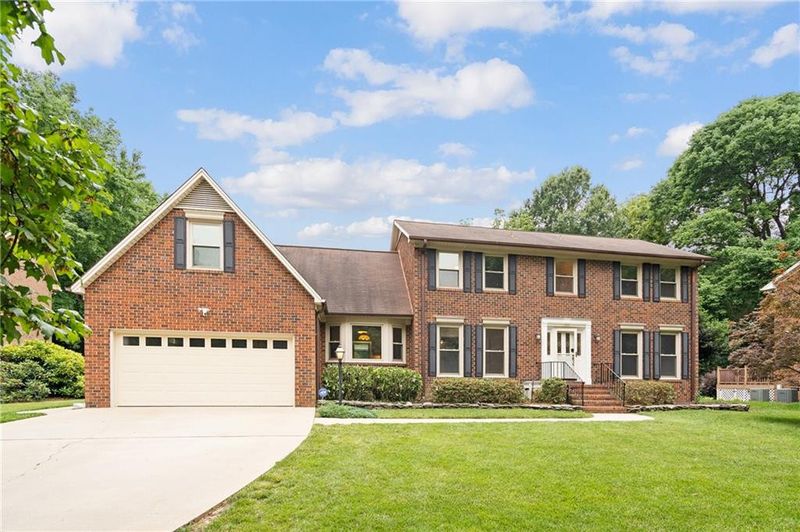 806 Warwick Ct, Burlington, NC 27215