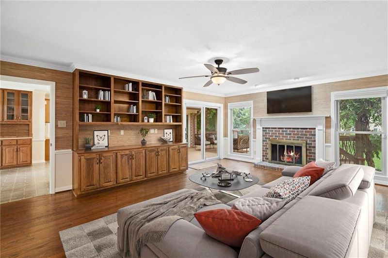 806 Warwick Ct, Burlington, NC 27215