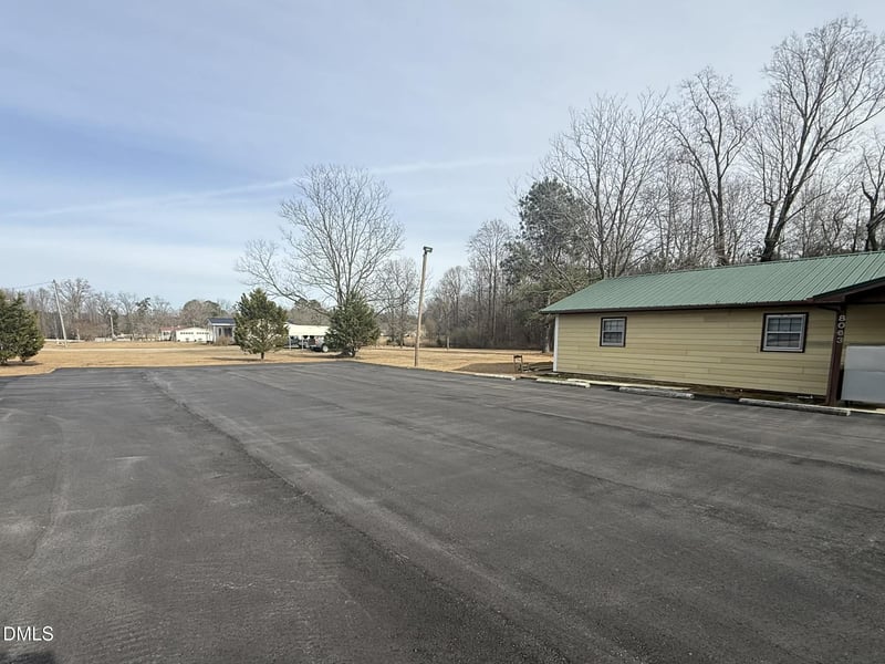 8063 Old Us 421, Lillington, NC 27546