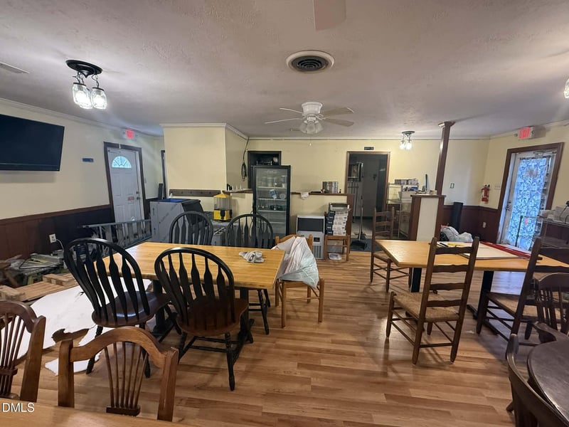 8063 Old Us Hwy 421, Lillington, NC 27546