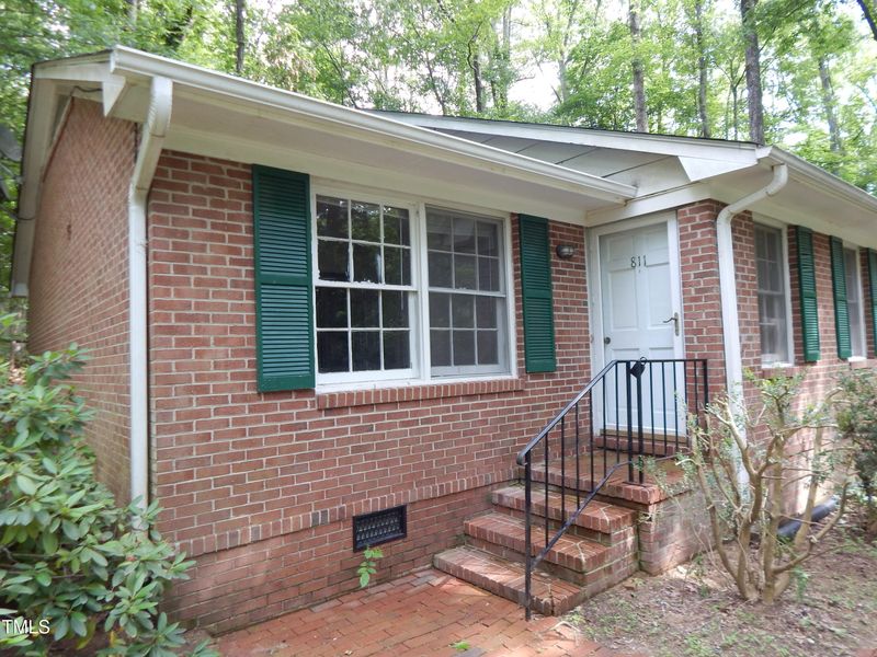 807-813 Longleaf Dr, Chapel Hill, NC 27517
