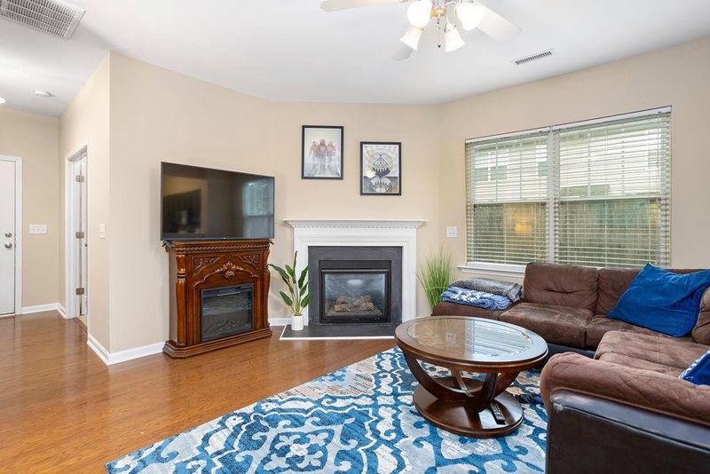 807 Amaryllis Ln, Durham, NC 27712