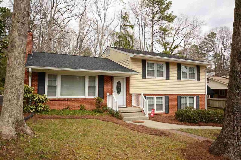 807 Beaver Dam Rd, Raleigh, NC 27607