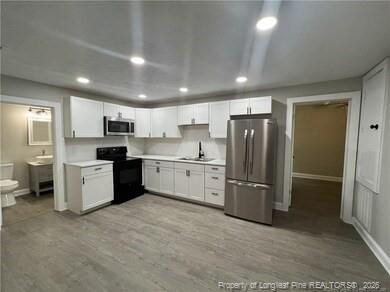 807 Branson St, Fayetteville, NC 28305