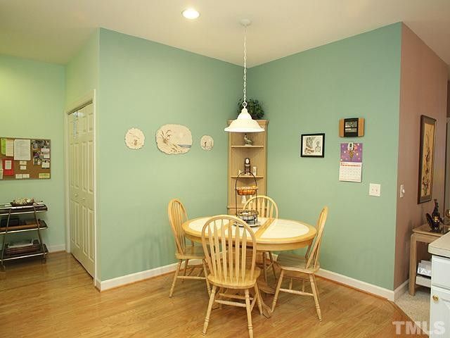 807 Coalburn Pl, Cary, NC 27511