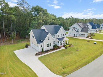 807 Crimson Ridge Trl, Fuquay Varina, NC 27526