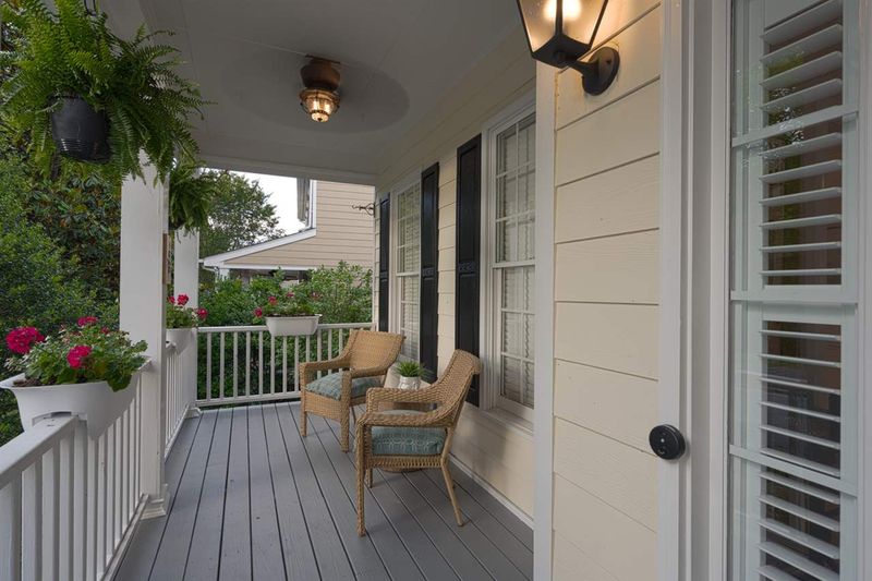 807 Edgewater Cir, Chapel Hill, NC 27516