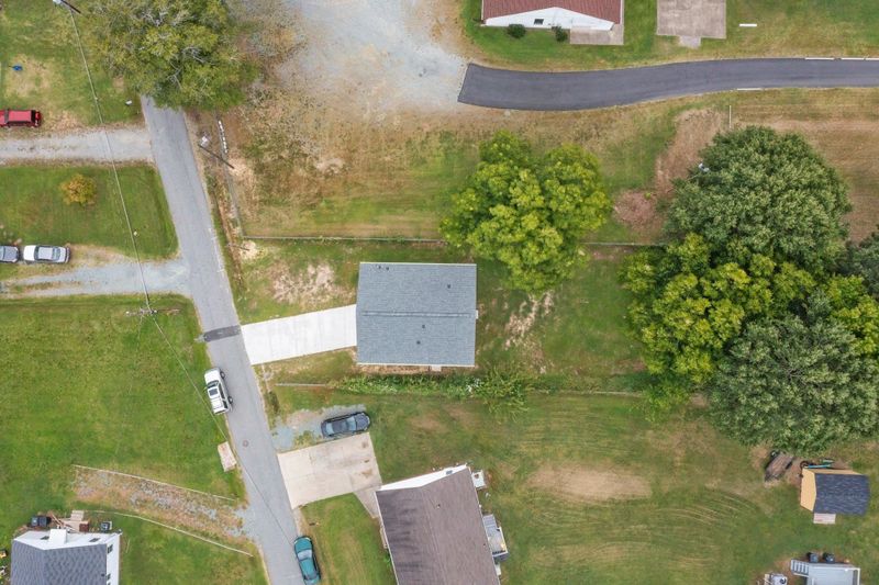807 Elizabeth St, Burlington, NC 27215