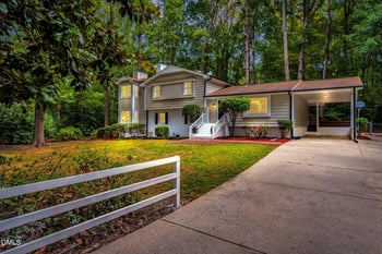 807 Ellynn Dr, Cary, NC 27511