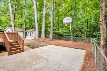 807 Ellynn Dr, Cary, NC 27511