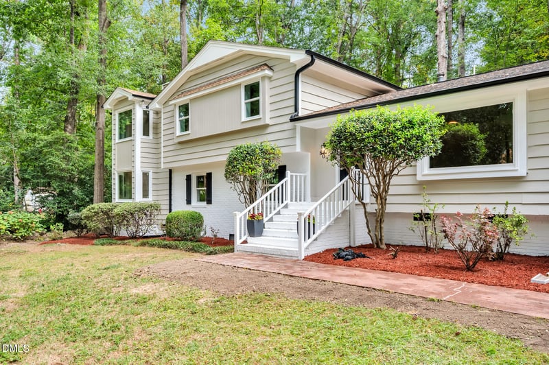 807 Ellynn Dr, Cary, NC 27511