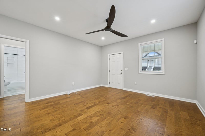 807 Eva St, Durham, NC 27701