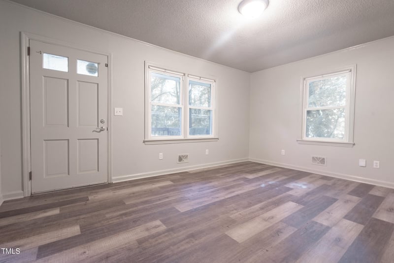 807 Grovemont Rd, Raleigh, NC 27603
