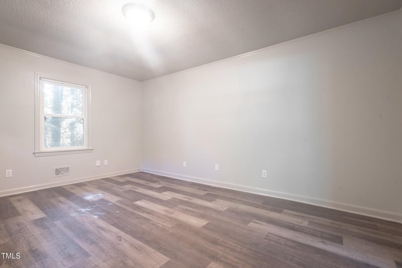807 Grovemont Rd, Raleigh, NC 27603