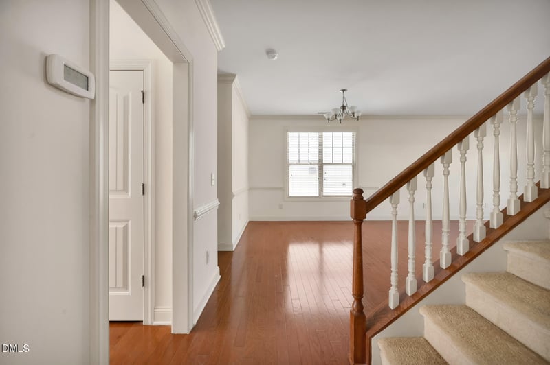 807 Hesler Ct, Cary, NC 27519