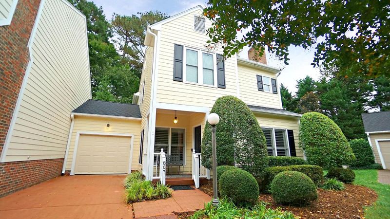 807 Mill Greens Ct, Raleigh, NC 27609