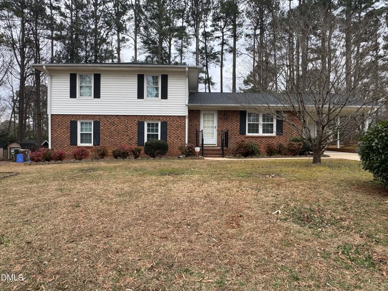 807 Palmetto Dr, Cary, NC 27511