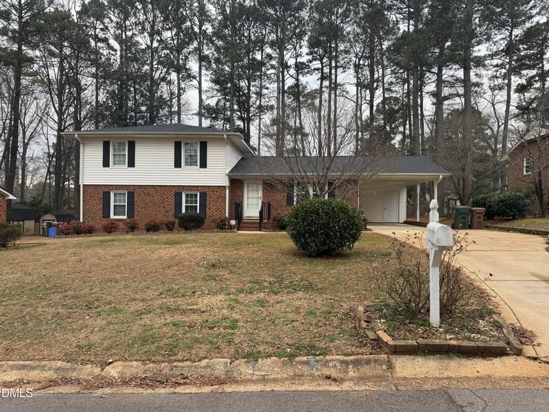 807 Palmetto Dr, Cary, NC 27511