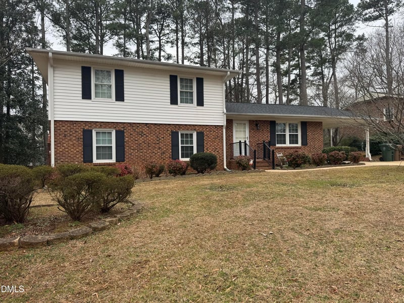 807 Palmetto Dr, Cary, NC 27511