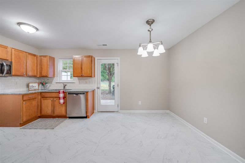 807 Plexor Ln, Knightdale, NC 27545