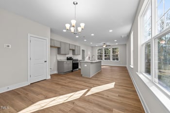 807 Pryor St, Mebane, NC 27302