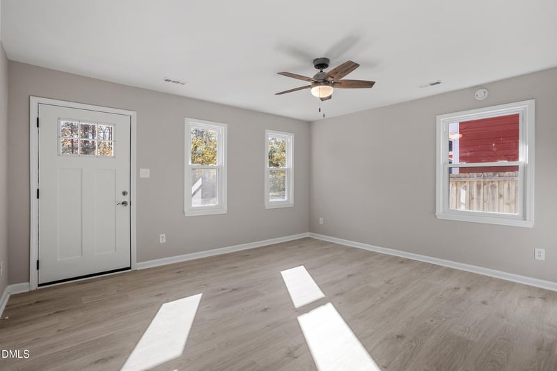 807 Shari Ct, Durham, NC 27704