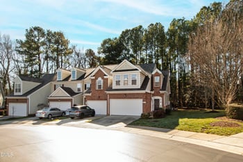 807 Swan Neck Ln, Raleigh, NC 27615