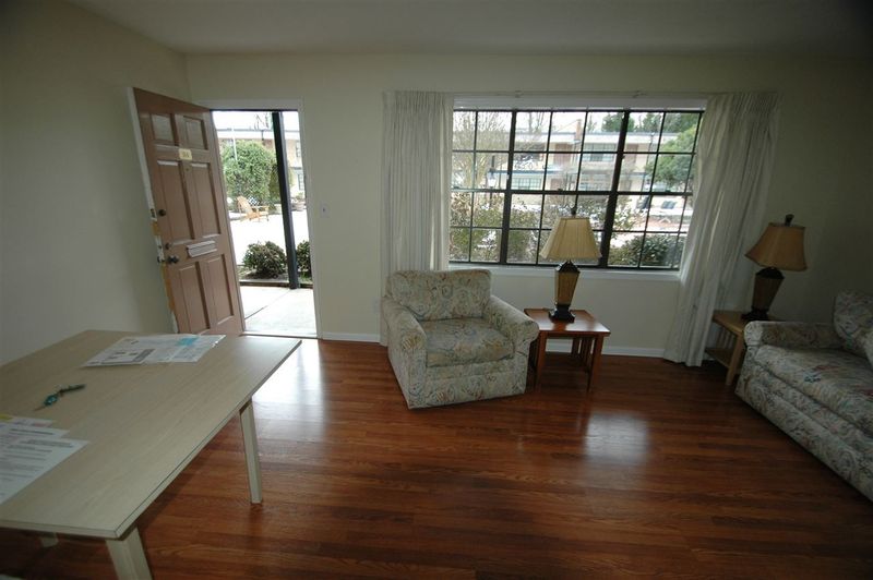 807 W Trinity Ave #114, Durham, NC 27701