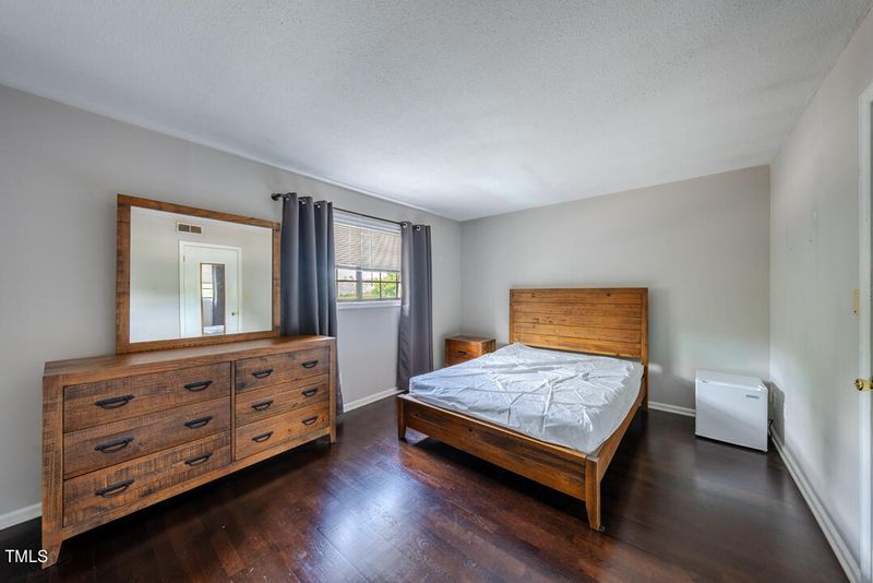 807 W Trinity Ave #211, Durham, NC 27701