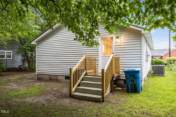 807 Wilson Ave, Dunn, NC 28334