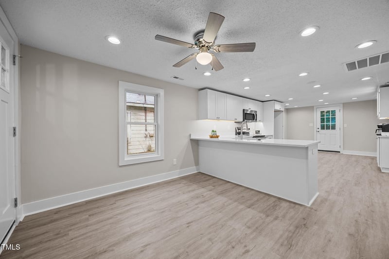 807 N Wilson Ave, Dunn, NC 28334