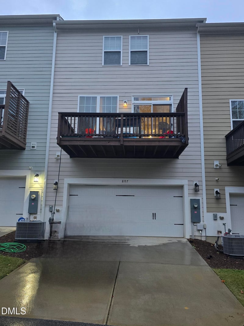 807 Winter Meadow Dr, Wake Forest, NC 27587