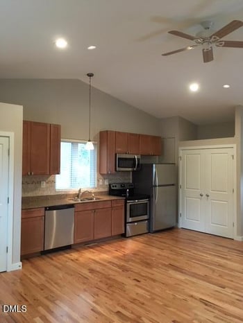 808 808 Edmund St #B, Raleigh, NC 27604