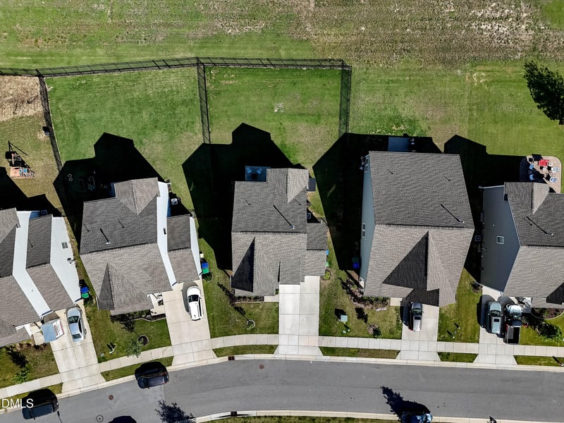 808 Atlantis St, Fuquay Varina, NC 27526