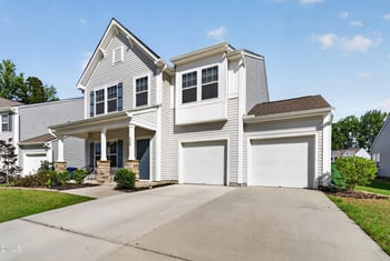 808 Atlantis St, Fuquay Varina, NC 27526