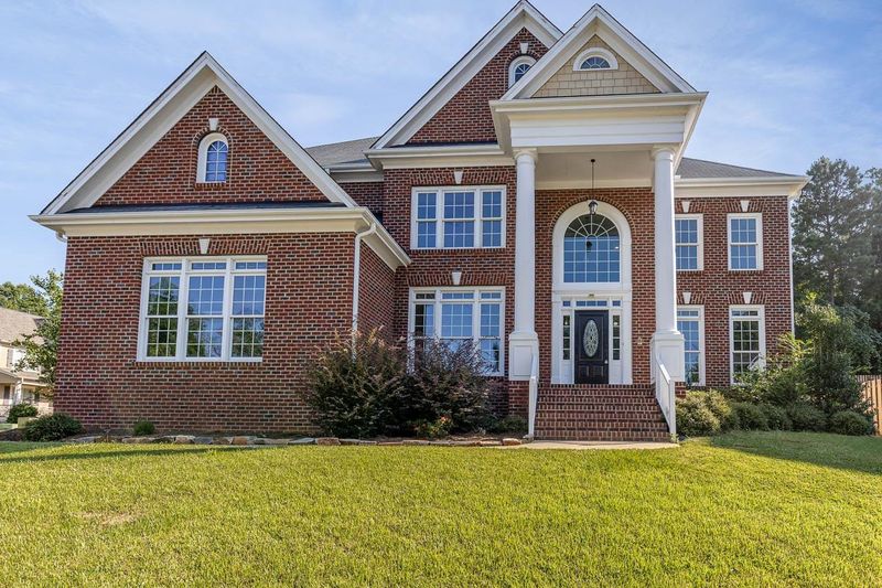 808 Bluffcreek Dr, Fuquay Varina, NC 27526