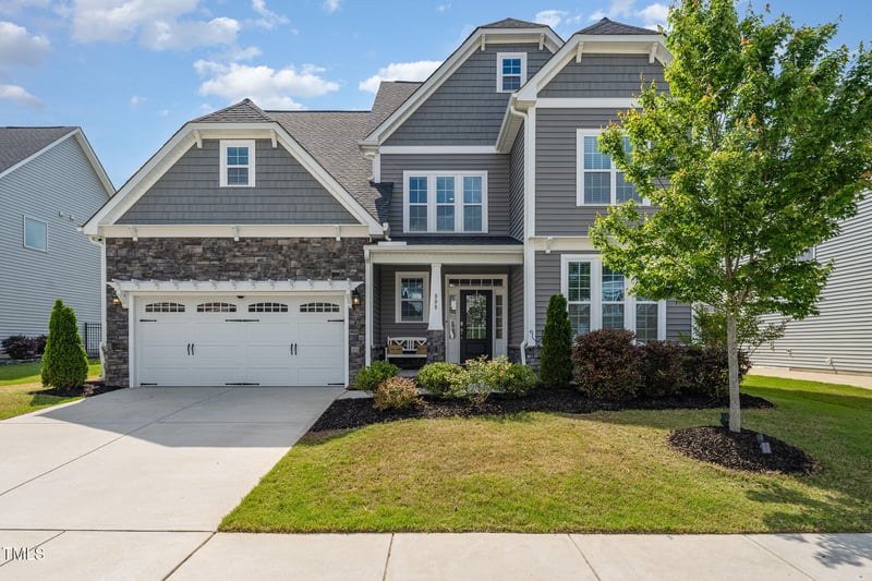 808 Buckner Ct, Fuquay Varina, NC 27526