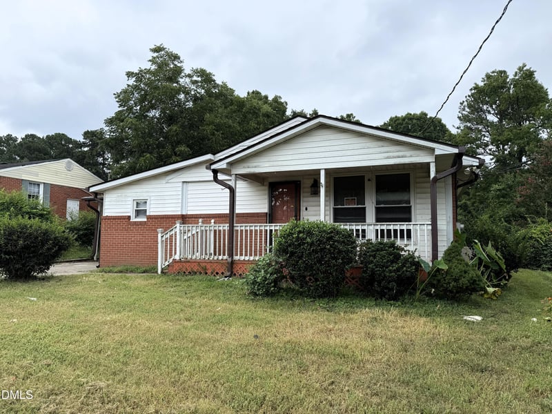 808 Campanella Ln, Raleigh, NC 27610
