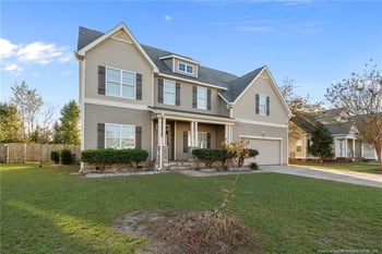 808 Camwheel Dr, Hope Mills, NC 28348