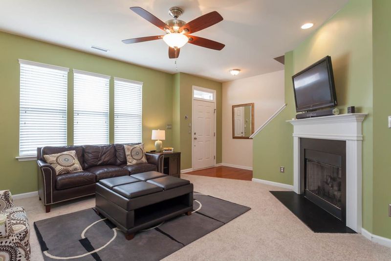 808 Carpenter Glenn Dr, Cary, NC 27519