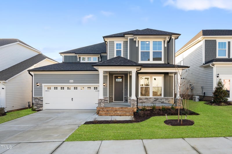 808 Challenger Ln, Knightdale, NC 27545