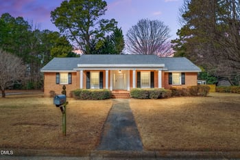 808 Chestnut Dr, Smithfield, NC 27577