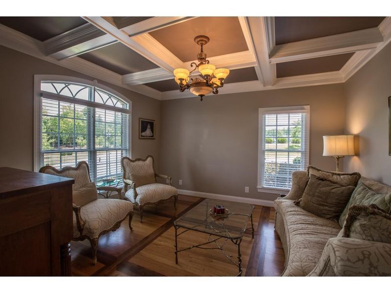 808 Dunleigh Dr, Burlington, NC 27215