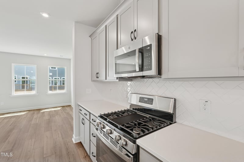 808 Hillfarm Dr, Wake Forest, NC 27587
